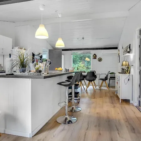 Tatil Evi Gorgeous Home In Lokken With Sauna Løkken