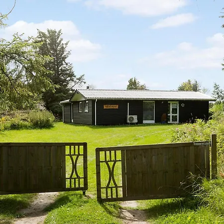 Gorgeous Home In Lokken With Sauna * Løkken